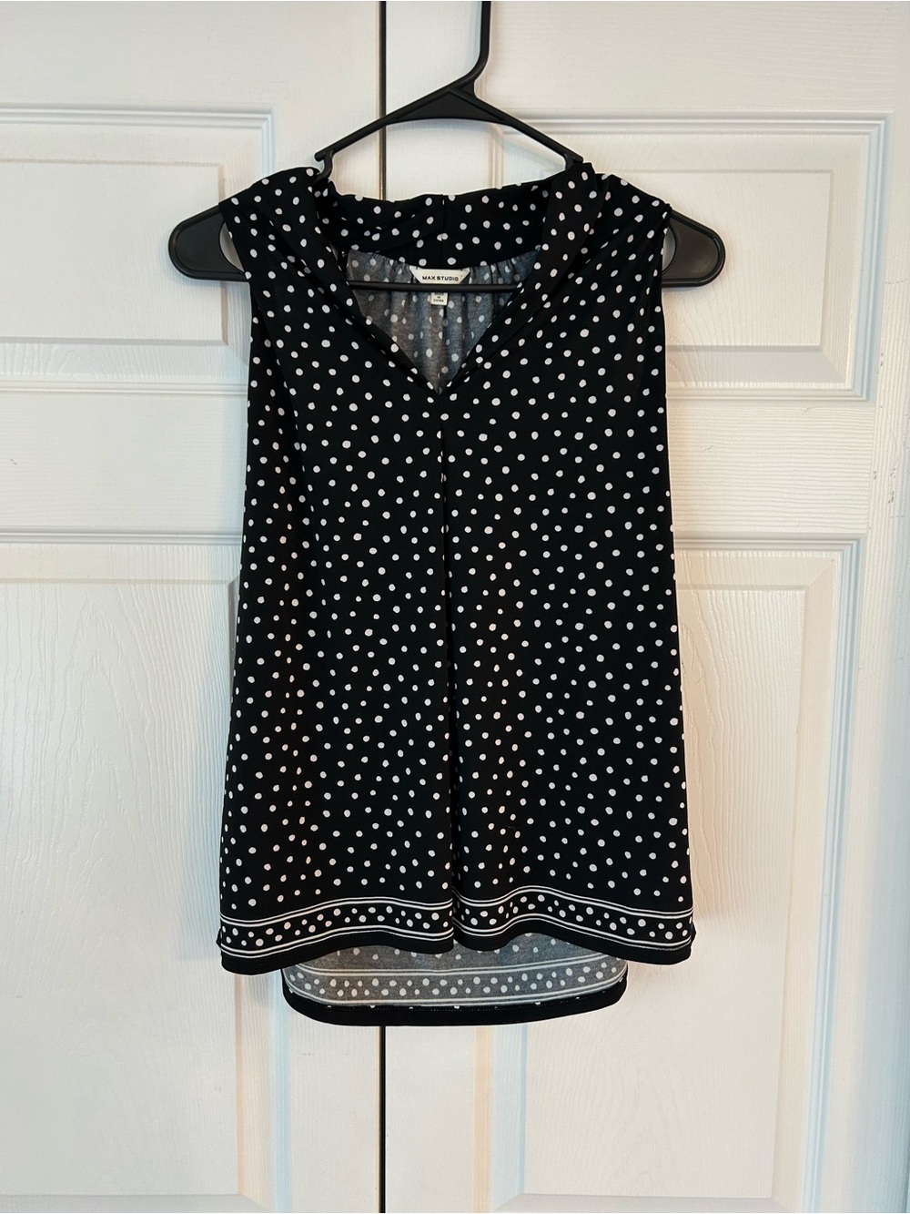 NWOT Max Studio Women’s Black Dot Print V-Neck Sheer Tunic Blouse Shirt Size XS